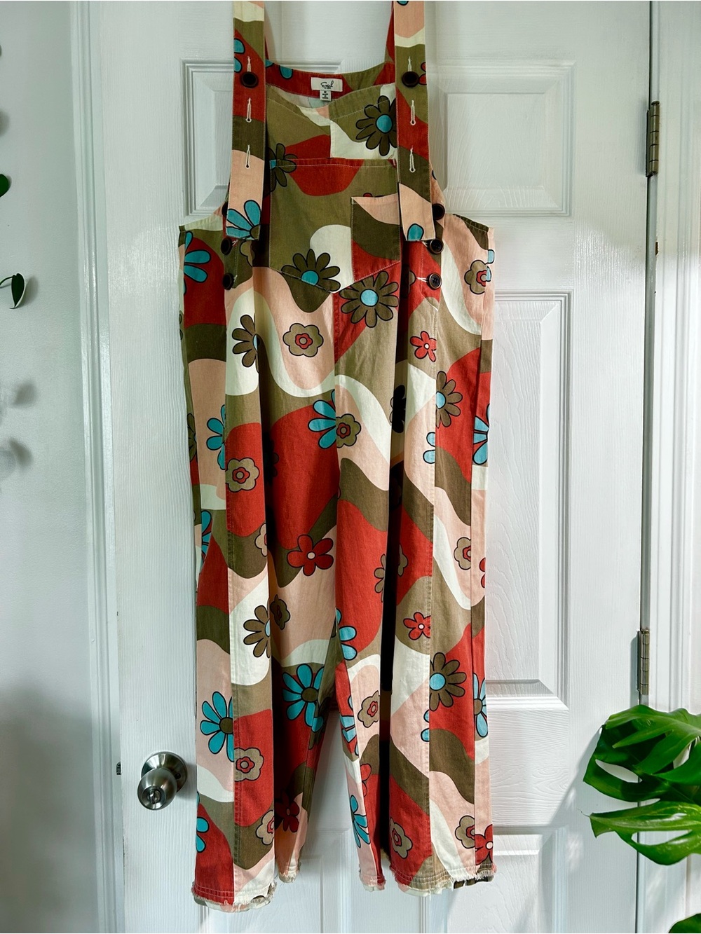 Easel Los Angeles Floral Retro Wide-Leg Jumpsuit Red and Pink Medium 100% Cotton - Picture 7 of 9